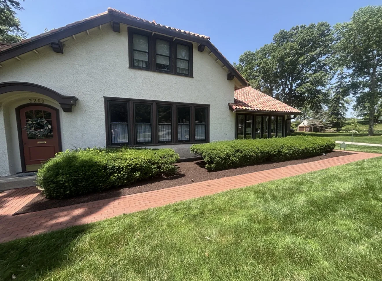 Terramorph Paver walkway and foundation beds